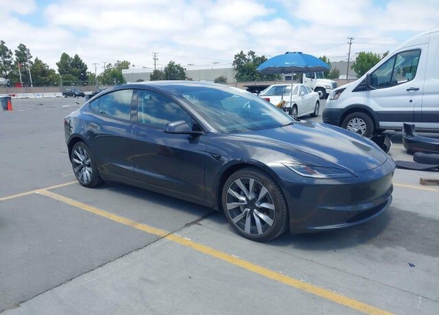 2024 TESLA Model 3