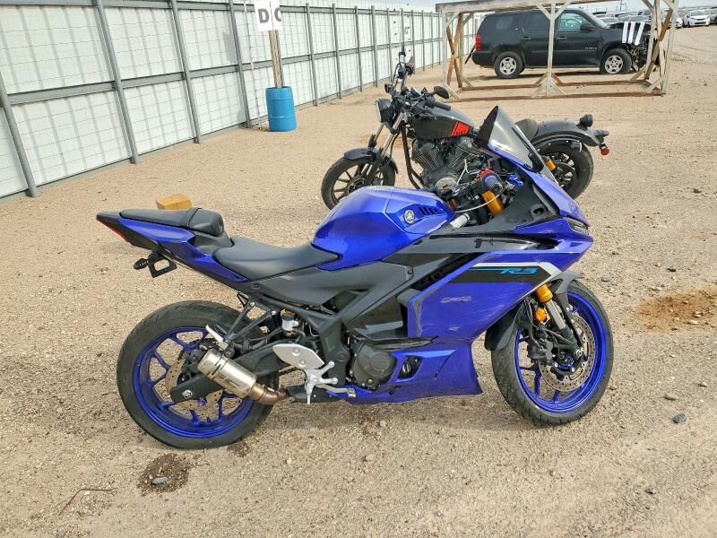 2025 YAMAHA YZF