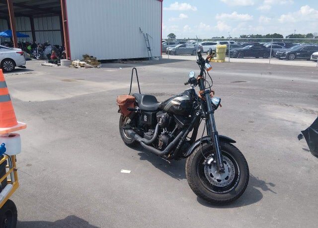2015 HARLEY DAVIDSON Dyna Fat Bob