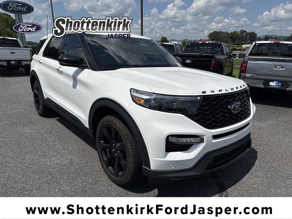 2022 FORD Explorer
