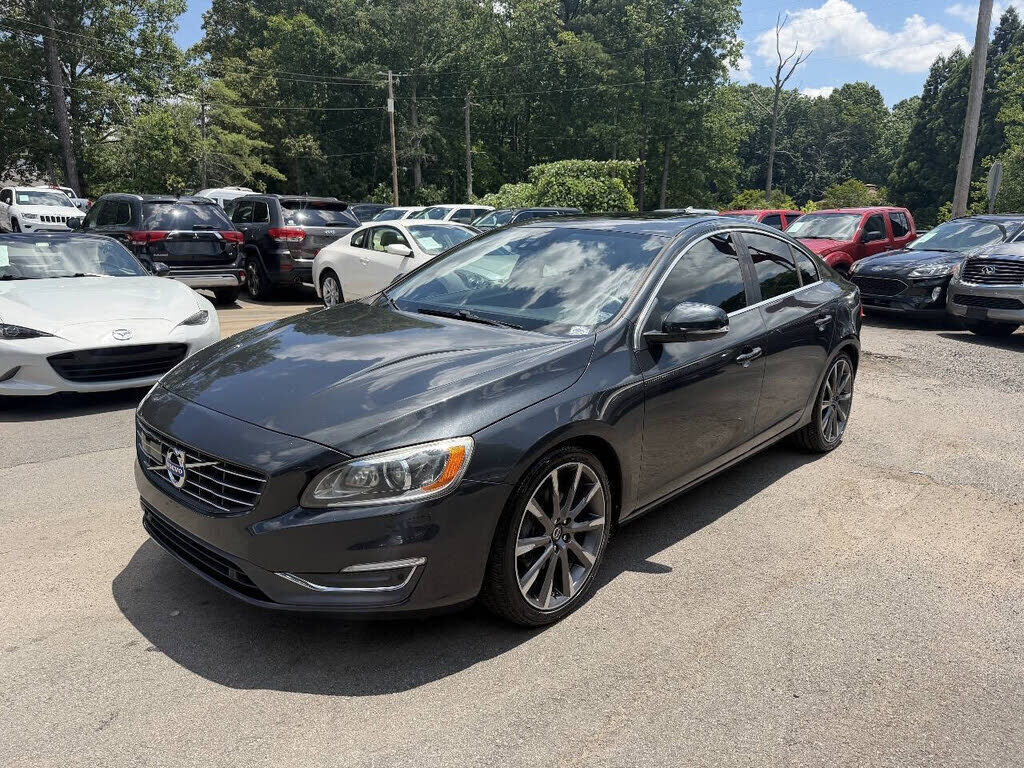 2015 VOLVO S60