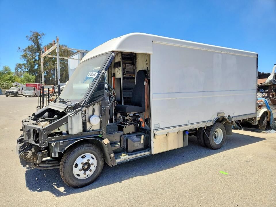 2012 ISUZU NPR/NPR-HD