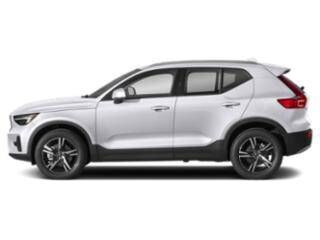 2023 VOLVO XC40