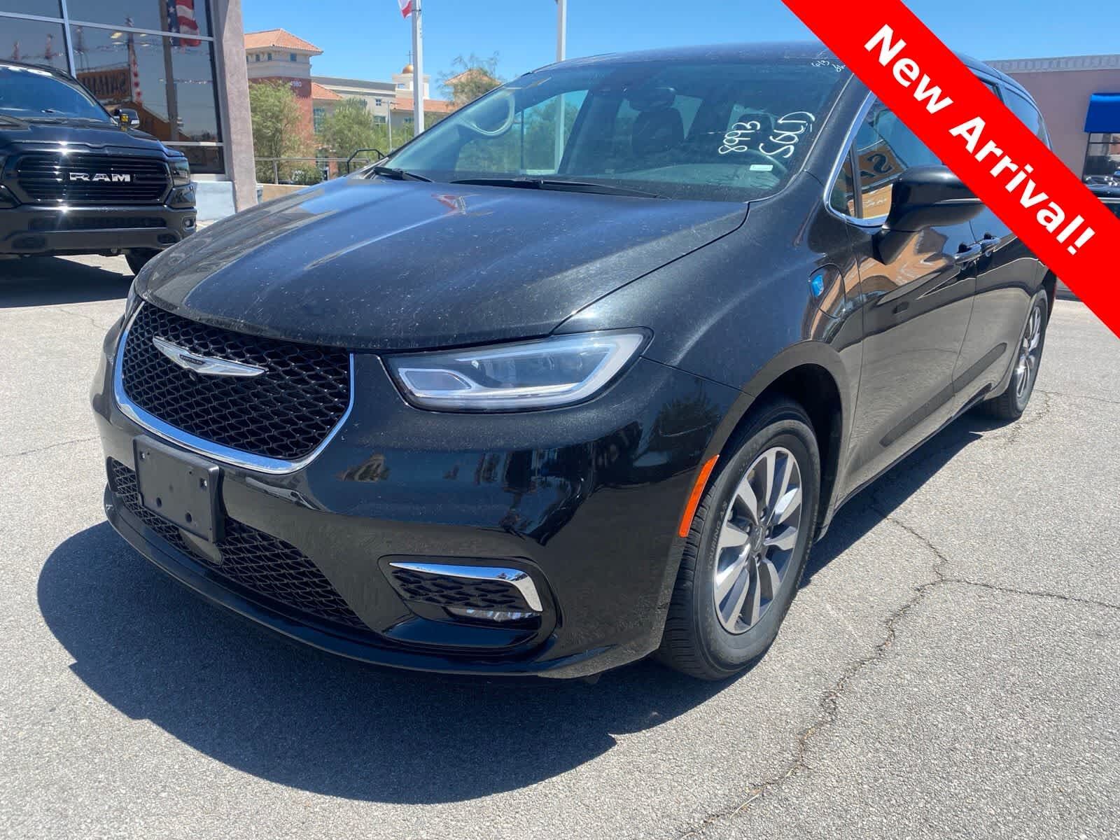 2023 CHRYSLER Pacifica