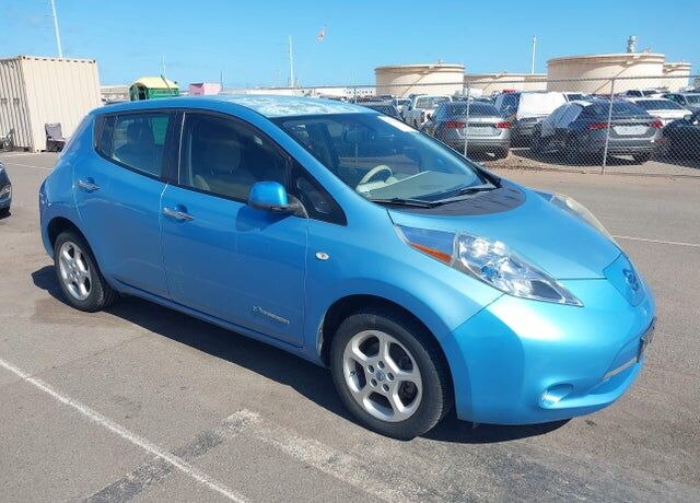 2011 NISSAN Leaf