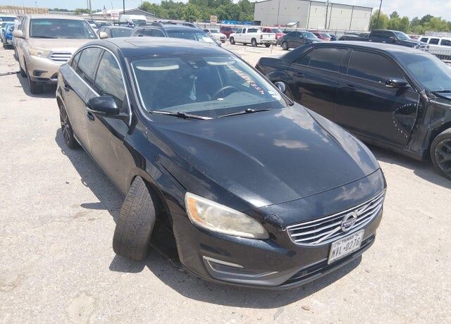 2017 VOLVO S60