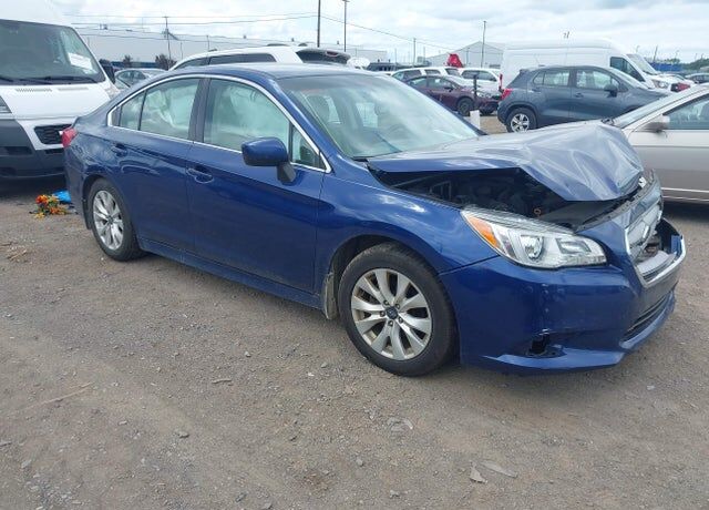 2017 SUBARU Legacy