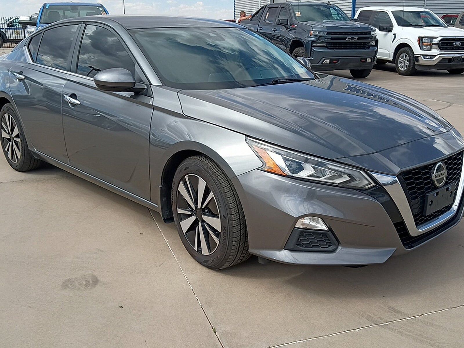 2022 NISSAN Altima