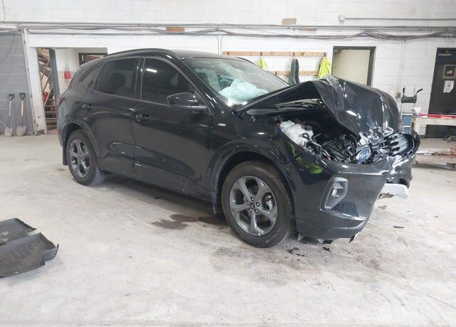 2023 FORD Escape