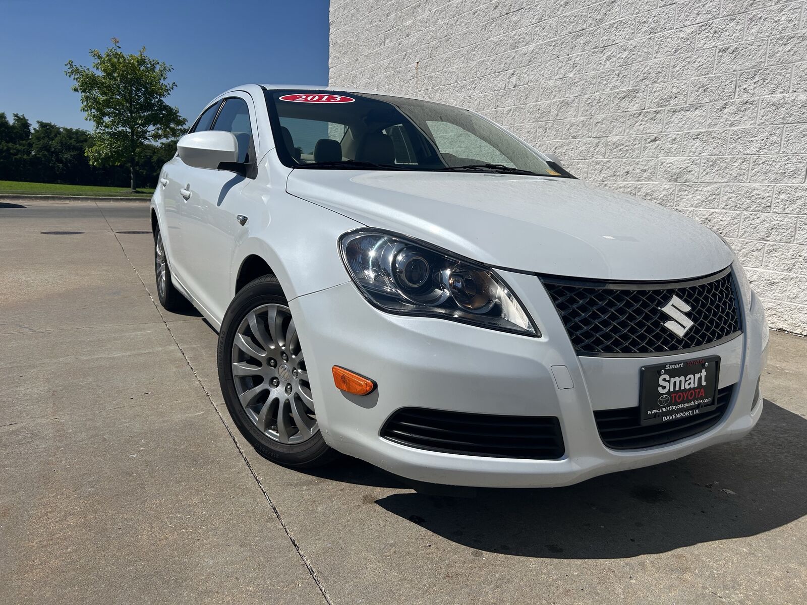 2013 SUZUKI Kizashi