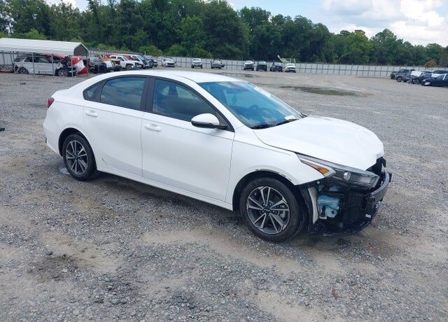 2024 KIA Forte