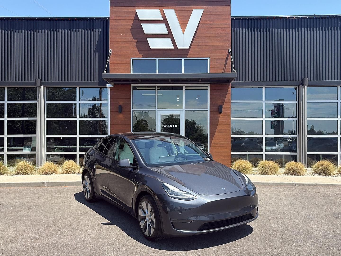 2020 TESLA Model Y