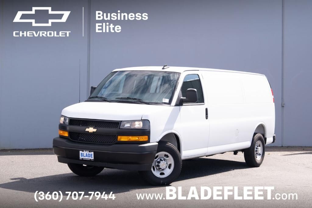 2025 CHEVROLET Express