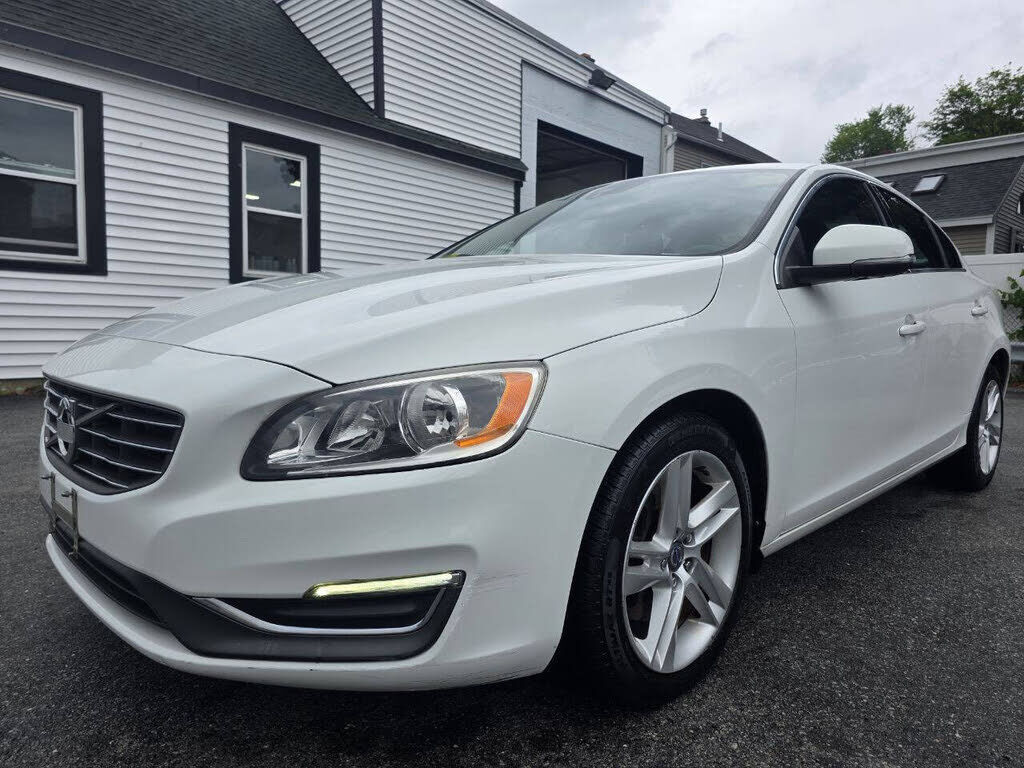 2014 VOLVO S60