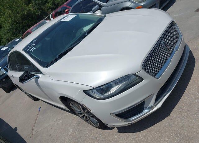 2017 LINCOLN MKZ