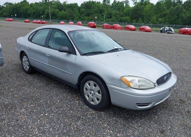 2005 FORD Taurus