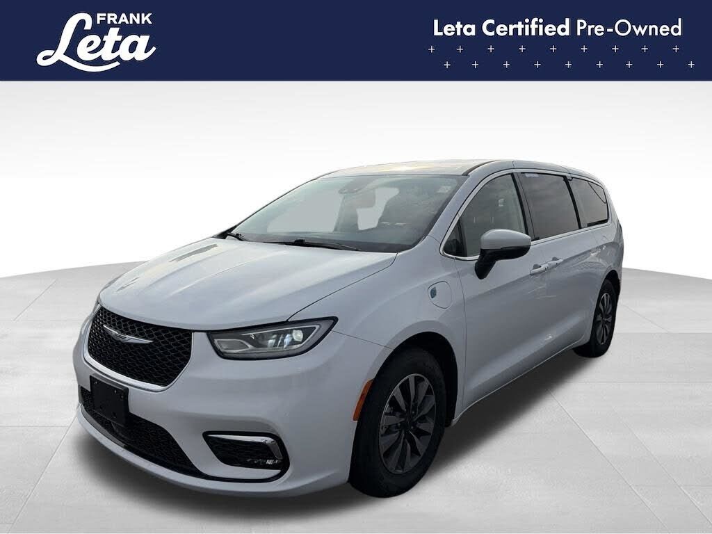 2023 CHRYSLER Pacifica