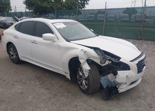 2012 INFINITI M37