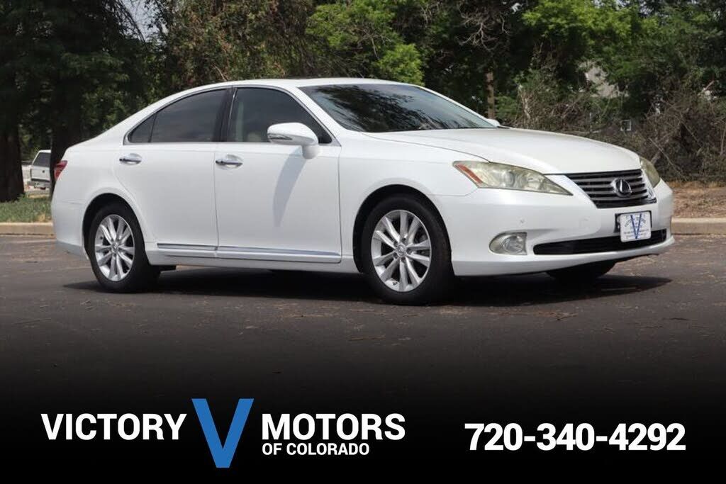 2011 LEXUS ES