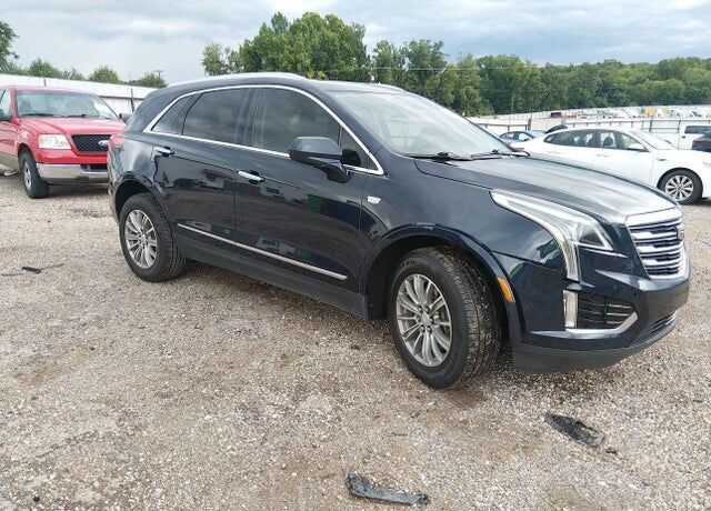 2017 CADILLAC XT5