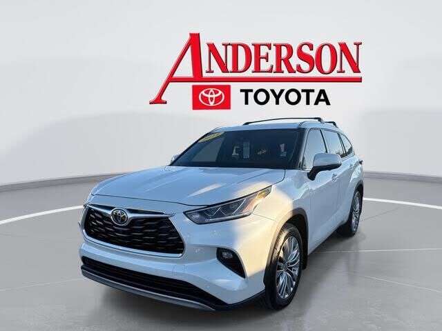 2024 TOYOTA Highlander
