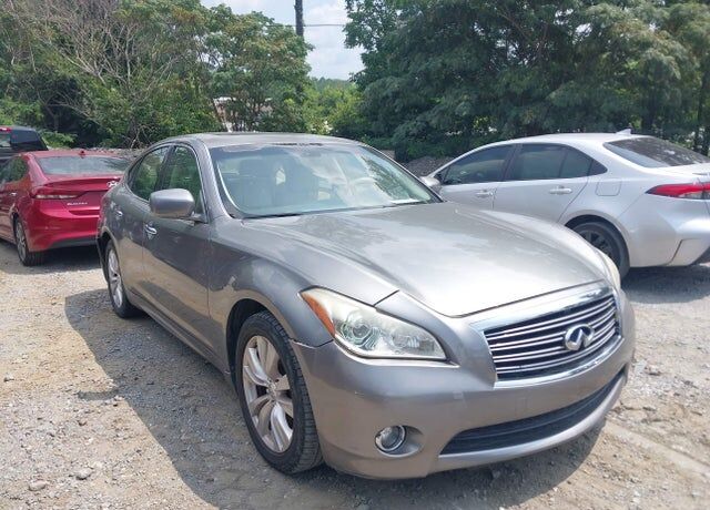 2011 INFINITI M37