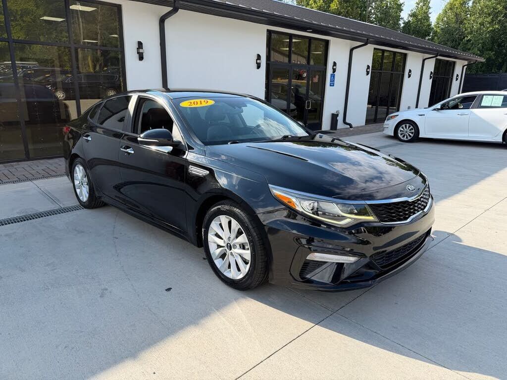 2019 KIA Optima