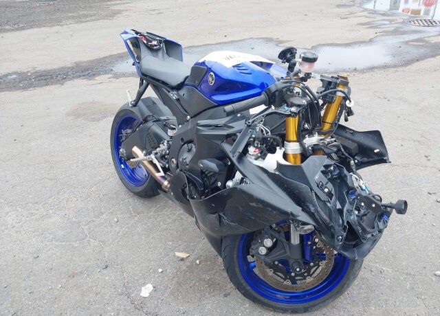 2019 YAMAHA YZF