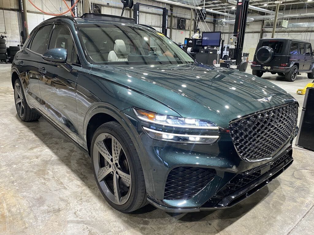 2023 GENESIS GV70