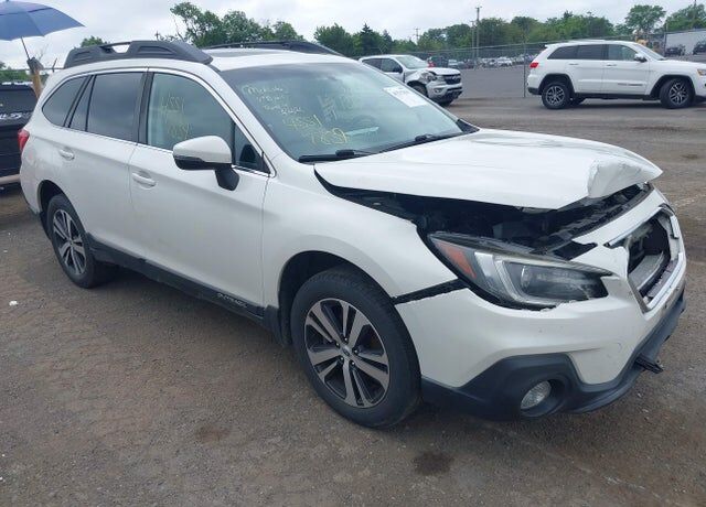 2018 SUBARU Outback