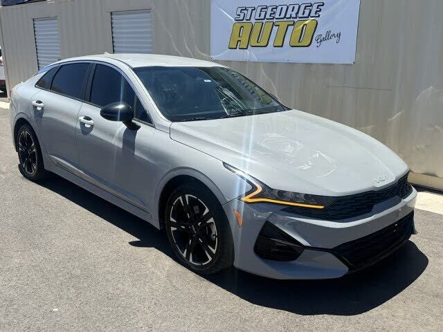 2022 KIA K5
