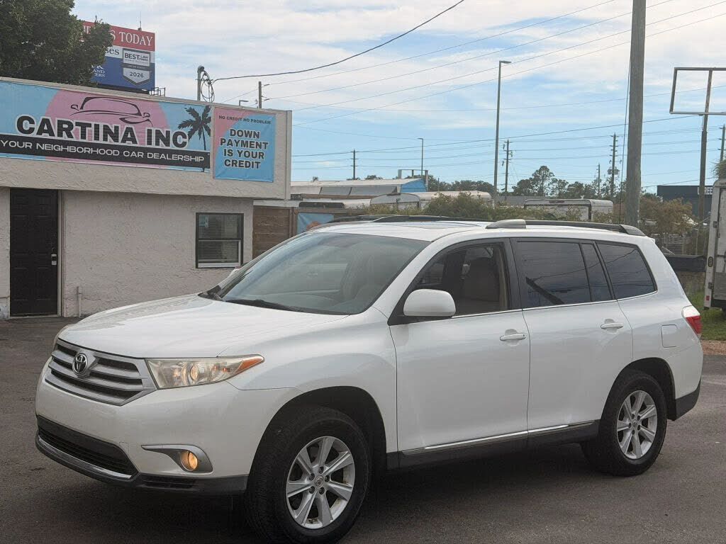 2011 TOYOTA Highlander
