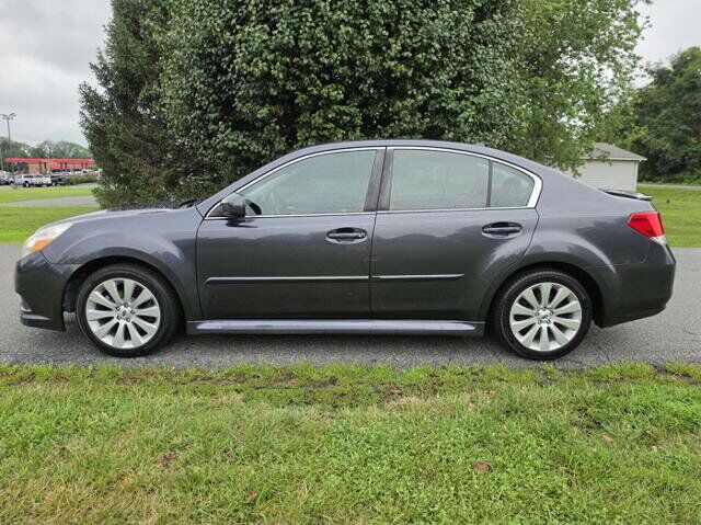 2011 SUBARU Legacy