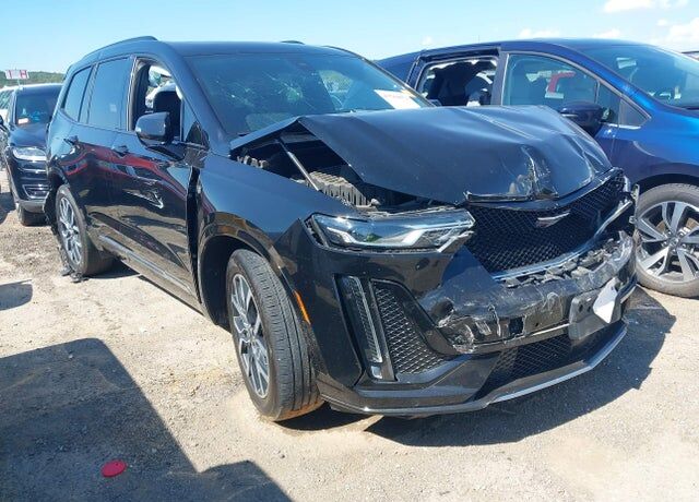 2021 CADILLAC XT6