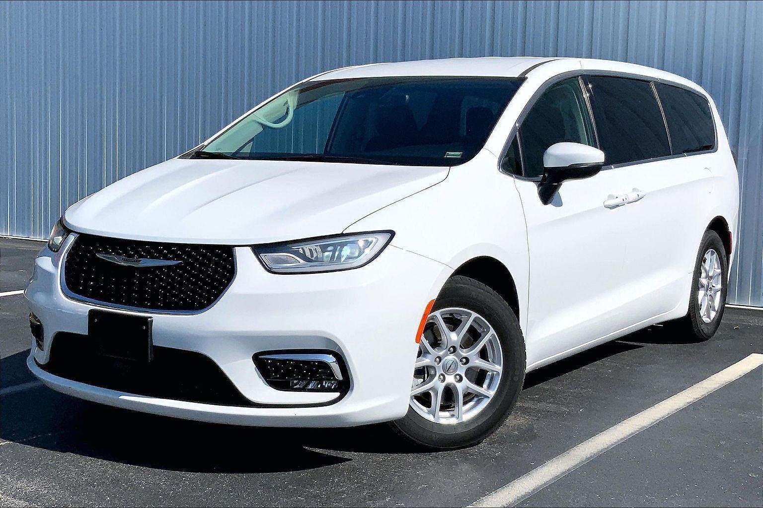 2023 CHRYSLER Pacifica