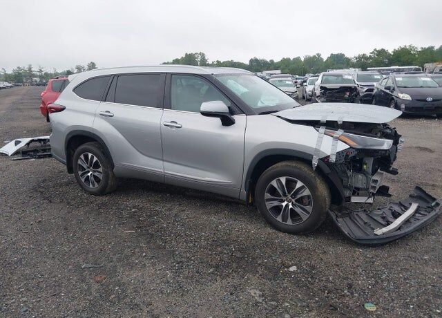 2024 TOYOTA Highlander