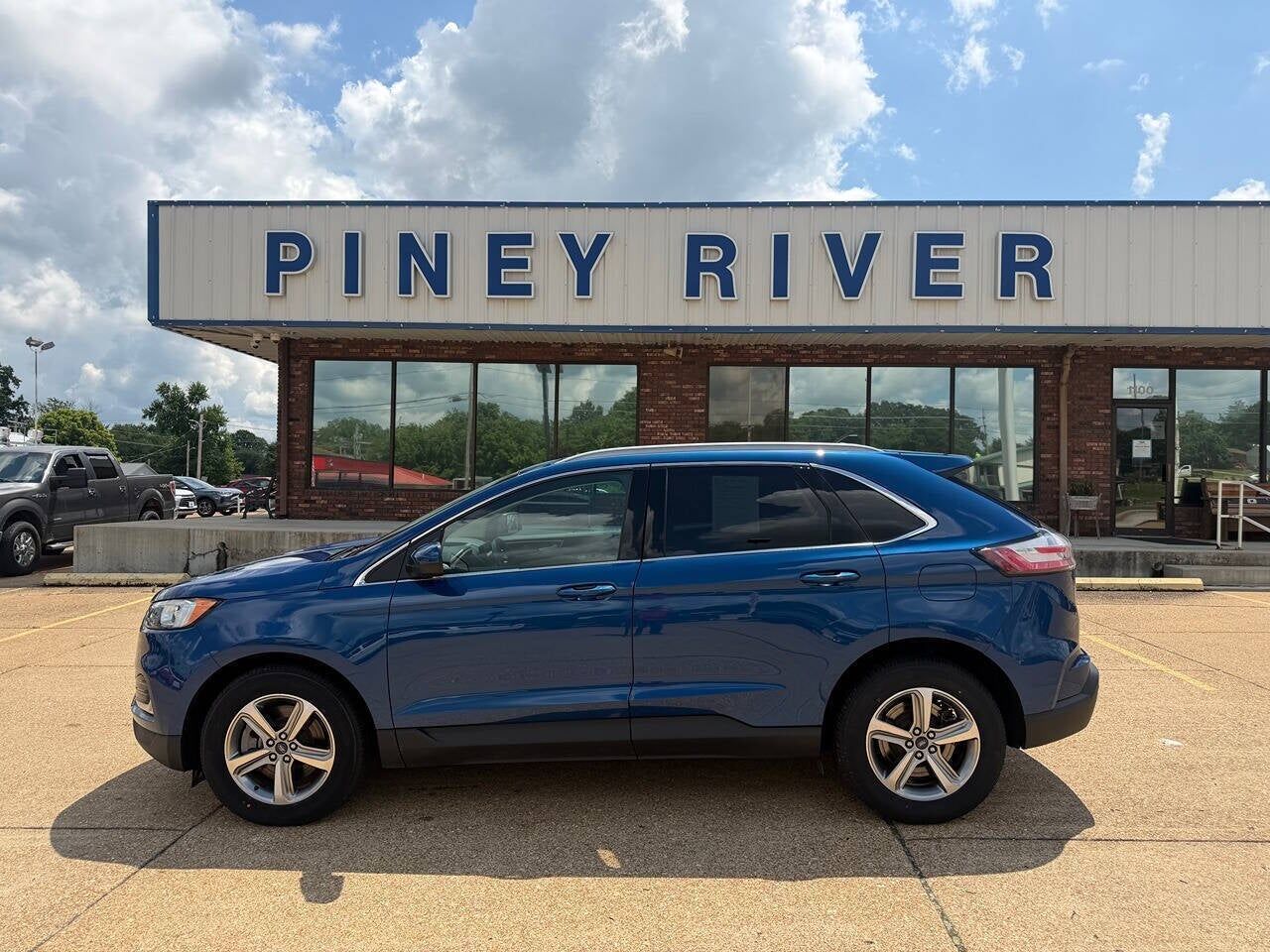 2022 FORD Edge