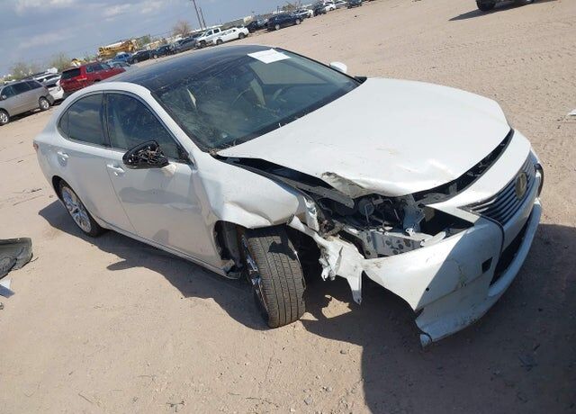 2014 LEXUS ES