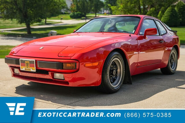 1983 PORSCHE 944