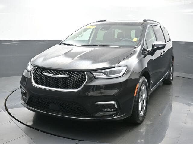 2023 CHRYSLER Pacifica