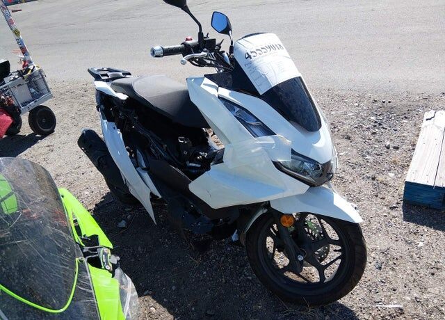 2022 HONDA PCX
