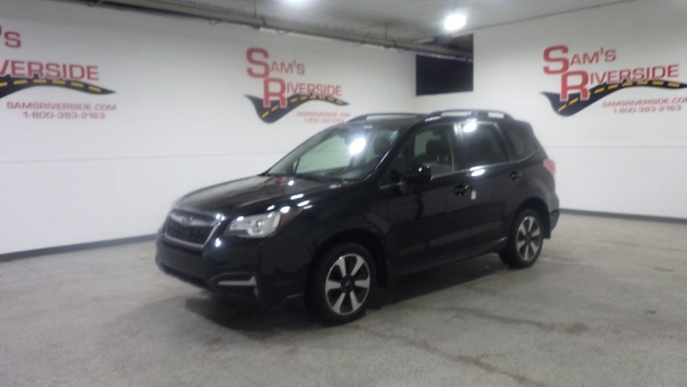 2017 SUBARU Forester
