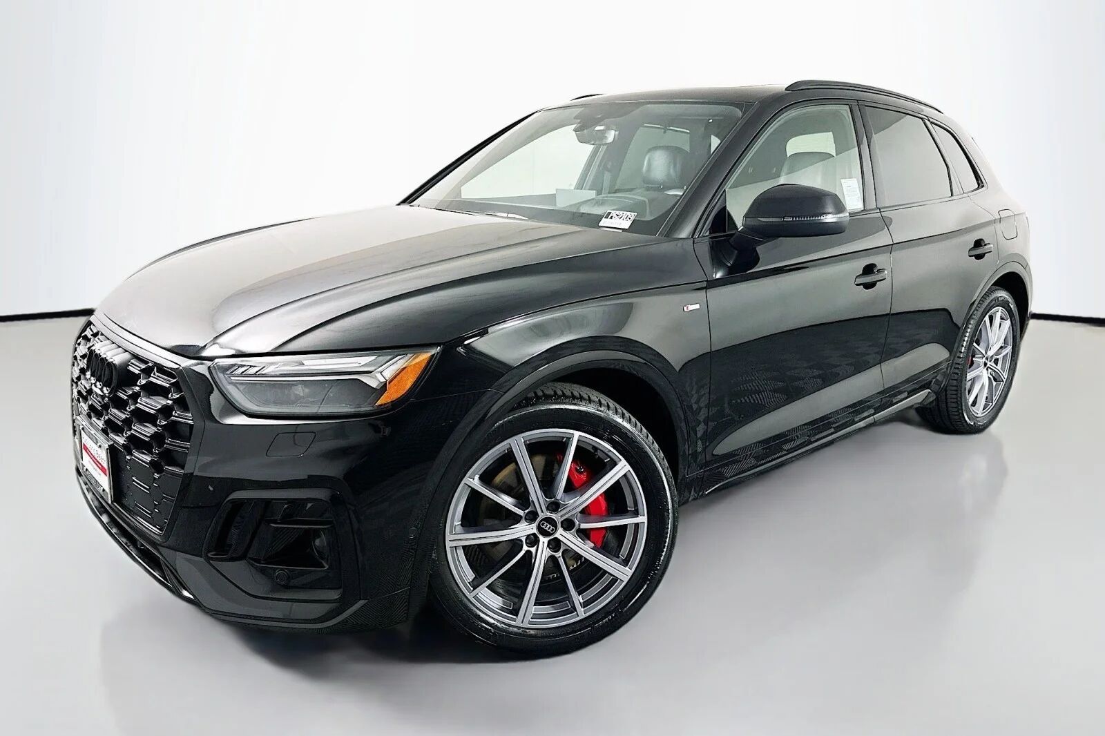 2024 AUDI Q5 e