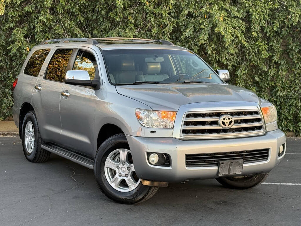 2008 TOYOTA Sequoia