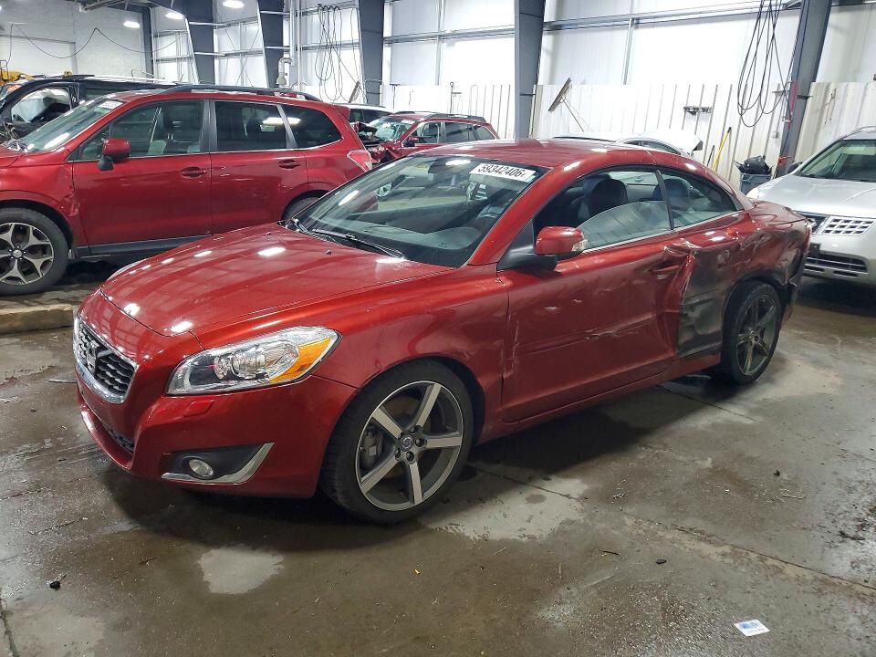 2013 VOLVO C70