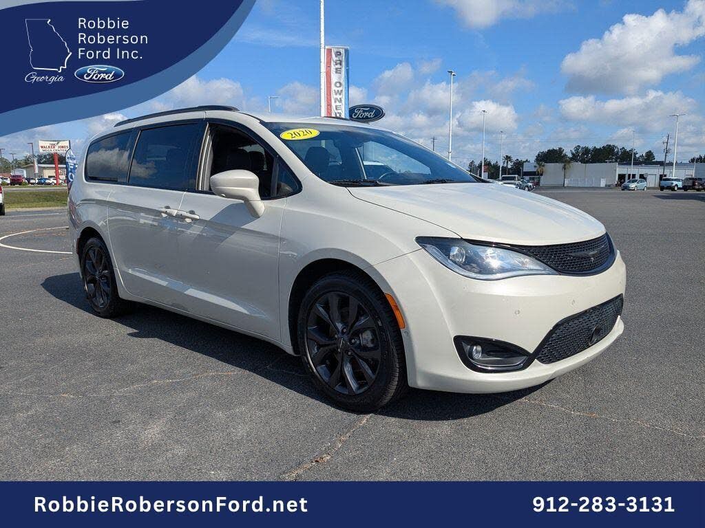2020 CHRYSLER Pacifica