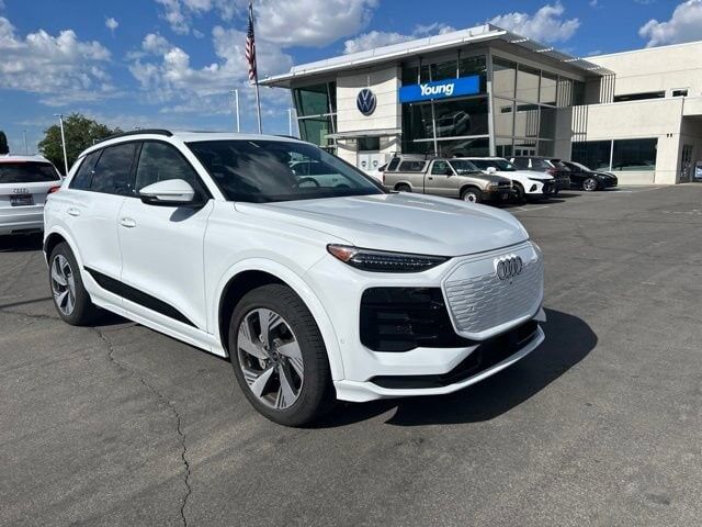 2025 AUDI Q6