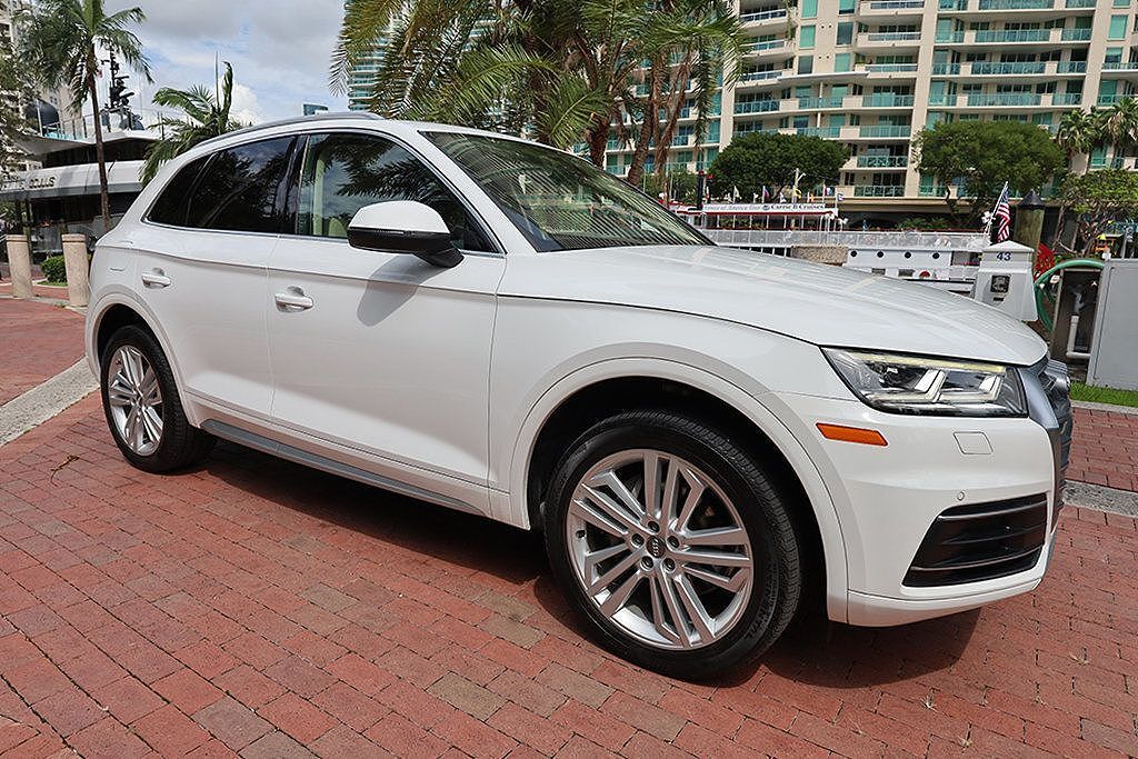 2018 AUDI Q5
