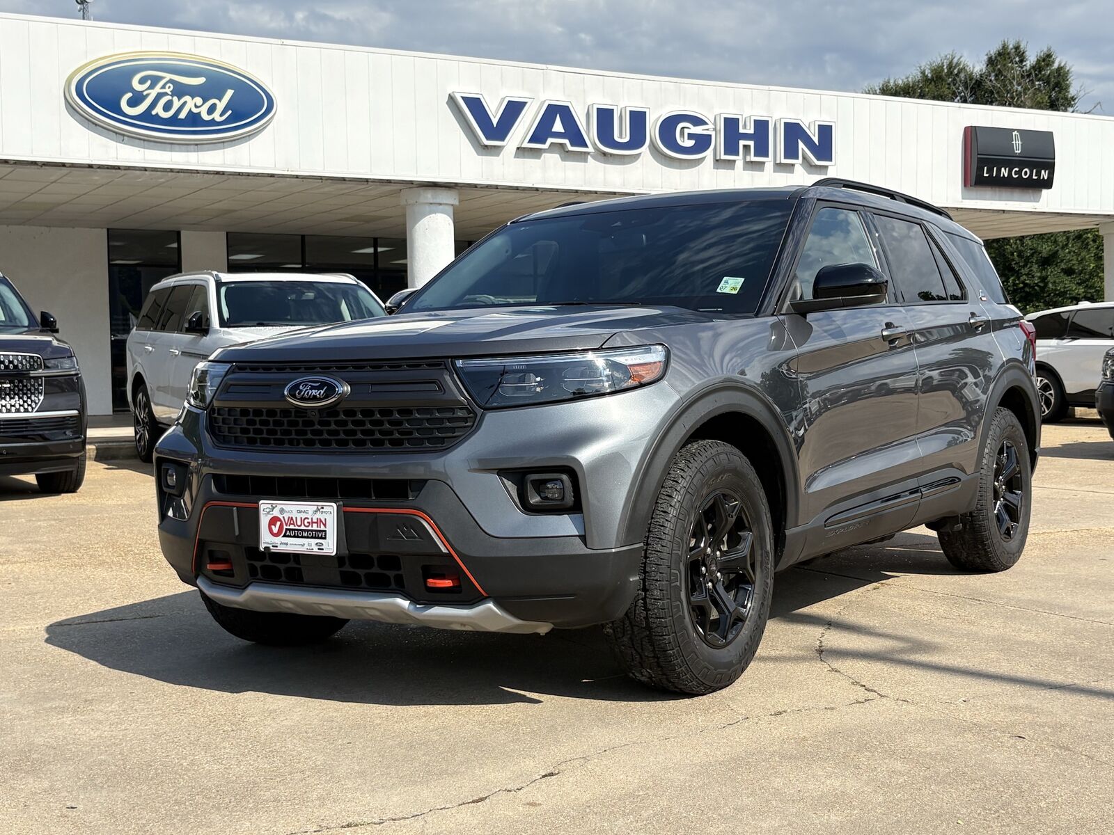 2024 FORD Explorer