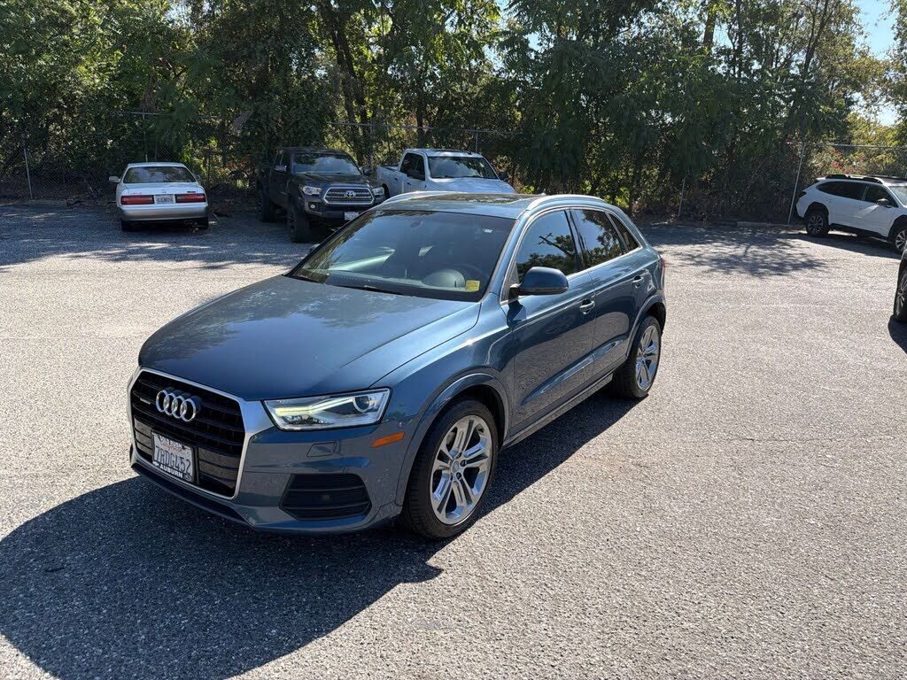 2016 AUDI Q3